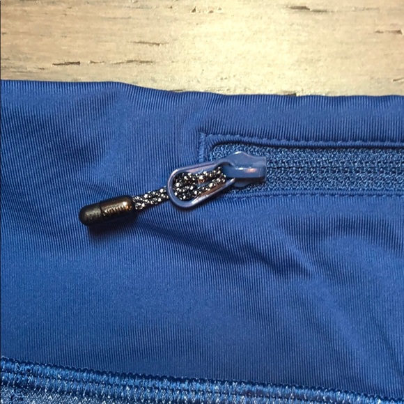 NWOT Lululemon run: speed short 4-way stretch 2.5” - Picture 9 of 15